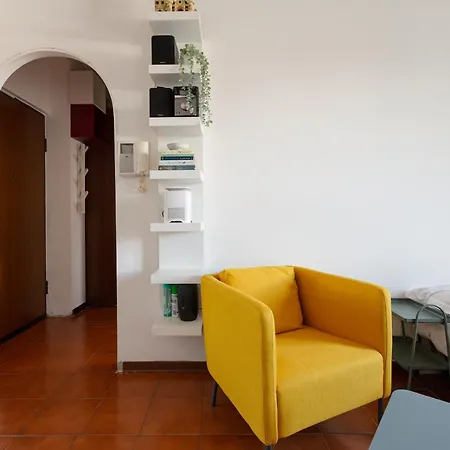 Guesthost - Savona District Comfy Milán